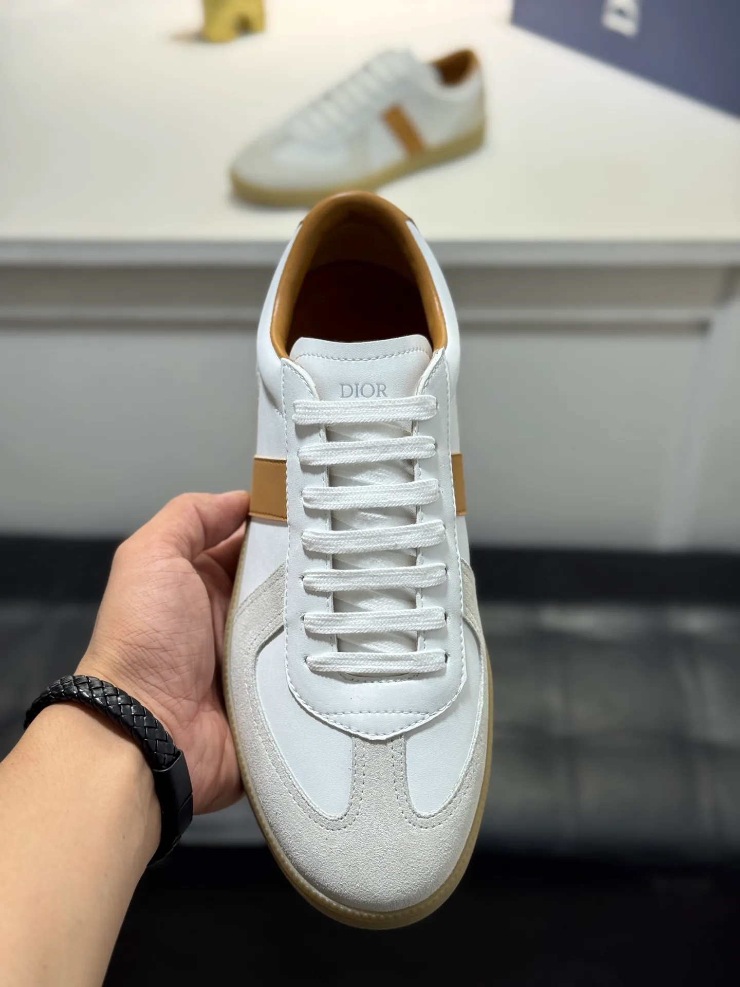 Men's Men's Shoes💰380【New Style】🎠🎠Dior🔍Top Purchasing Agency🇮🇹Di's hot style super popular sneakers are synchronized with the new product counters. The uppers are original Italian imported cowhide, the logo graphics are perfectly reproduced with complex craftsmanship necessary for fashionistas, and the imported soft sheepskin lining is Sole: The original sole is specially provided by the original factory. The exclusive movable molded sole is super comfortable. The original factory follows the order. 🔍🔍Multiple colors are available. You can enter and exit the counter at will. Welcome to compare. A must-have for trendy men. Code number: 38-44 (45 customized